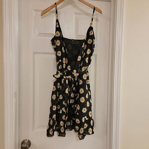 ASOS Tall Daisy Print Wrap Dress size 8 NWT